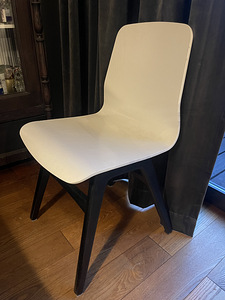 Söögilaua toolid 4 tk komplekt (4 foto / 5)