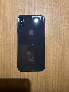 Apple IPhone x 64gb (1 фото из 5)