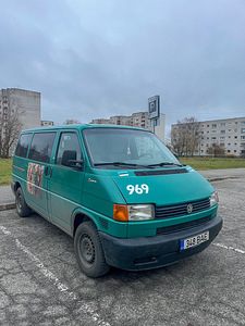 Продам Volkswagen T-4 (1 фото из 10)