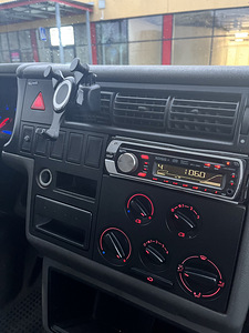 Продам Volkswagen T-4 (10 фото из 10)
