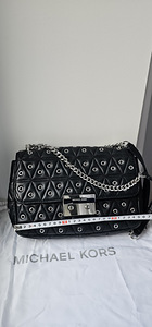 Продам сумочку Michael Kors б/у. (9 фото из 9)
