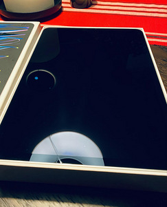 iPad pro 4th gen M2 2022 256gb (2 foto / 4)