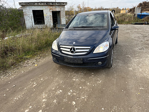 Mercedes-benz w245 B class (1 foto / 8)