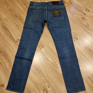 Hugo Boss teksad, meeste (2 foto / 5)