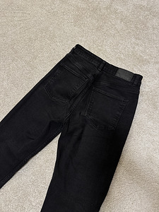Джинсы мом Bershka (3 фото из 5)