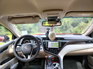 Toyota Camry executive 2.5 131 kw (2 foto / 7)