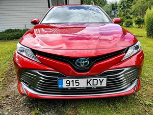 Toyota Camry executive 2.5 131 kw (4 foto / 7)
