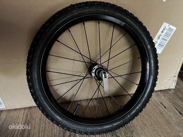 М: 16-дюймовый велосипедный обод с шиной (фото #1)