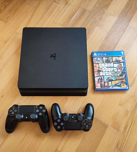 PS 4 mängukonsool 2 mängupuldiga + Grand Theft Auto (1 foto / 1)