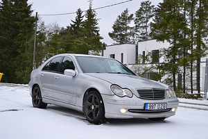 Mercedes-Benz C 270 Avantgarde 2.7 CDI 125kW (4 foto / 6)