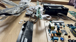 Televiisori varuosad: Philips 7300 series TV58PUS7304/12 (7 foto / 7)