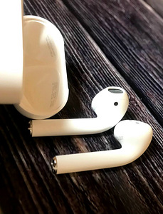 Airpods 2 Как вечная классика (2 фото из 5)
