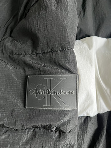 Calvin Klein (4 фото из 5)