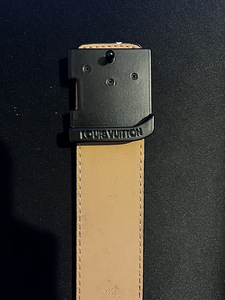 LV belt (4 фото из 4)