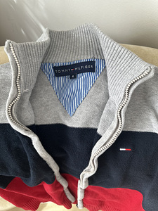 Tommy Hilfiger джемпер 110 (3 фото из 4)