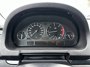 BMW X5 Facelift 3.0 160kW (7 foto / 7)