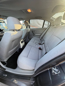 BMW 320 2.0 120kW (9 foto / 11)