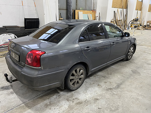 Toyota Avansis 2,0D Man (4 foto / 6)