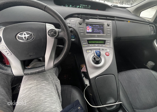 Toyota Prius (foto #7)
