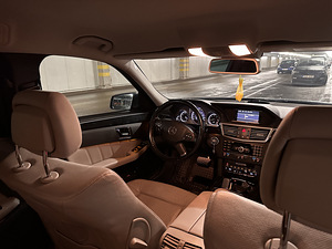 Mercedes-Benz E350 (5 foto / 15)