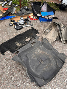 Jeep Grand Cherokee varuosadeks (5 foto / 10)