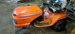 Väike traktor (1 foto / 4)