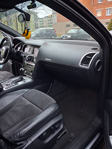 Audi Q7 3.0 dizel 171 kw (9 foto / 9)