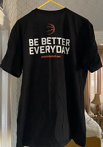 EXCLUSIVE DR DISH BASKETBALL (USA) MENS T-SHIRT (2 foto / 2)