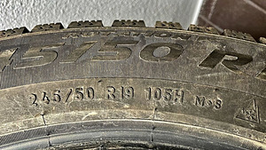 Шипованные шины Pirelli Ice Zero 245/50/R19 DOT 2021 (3 шины) (5 фото из 6)