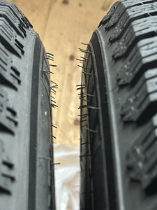 235/60 R18 Nokian Nordman North RS3 SUV (3 foto / 3)