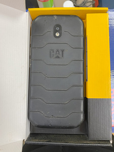 Smartphone CAT S42 H+ (1 foto / 4)