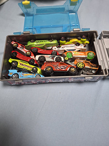 Hot Wheels (3 фото из 3)