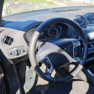Ford Mondeo mk4 (3 foto / 6)