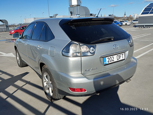 Lexus RX (7 фото из 7)