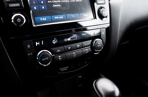 Nissan Qashqai 1.6 96kW (14 foto / 15)