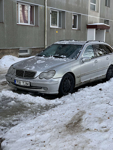 Mercedes-Benz c220d (4 foto / 7)