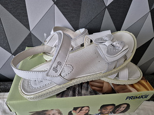 Новые сандалии PRIMIGI (3 фото из 5)