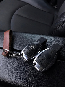 Mercedes-Benz E 280 Avantgarde 4 Matic Facelift (6 foto / 13)