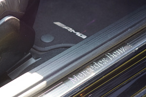 Mercedes-Benz CLS 350 4-Matic Shooting Brake AMG line (13 foto / 15)