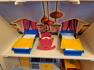 Playmobil nukumaja koos nukkude, mööbli ja tarvikutega (5 foto / 10)