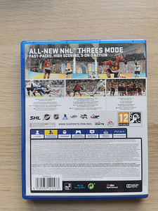 NHL 18 (2 фото из 2)