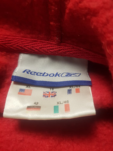 Reebok Vintage pusa Suurepärases seisukorras Suurus XL (4 foto / 6)