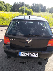 Volkswagen Golf MK4 1.4 (4 foto / 9)