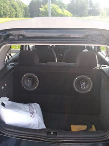 Volkswagen Golf MK4 1.4 (9 foto / 9)