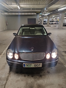Mercedes-Benz E280 (1 foto / 12)