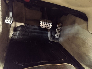 Mercedes-Benz E280 (12 foto / 12)