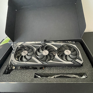 ROG Strix RTX 3060 (3 фото из 3)