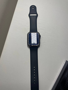 Apple watch se 44mm (1 foto / 3)