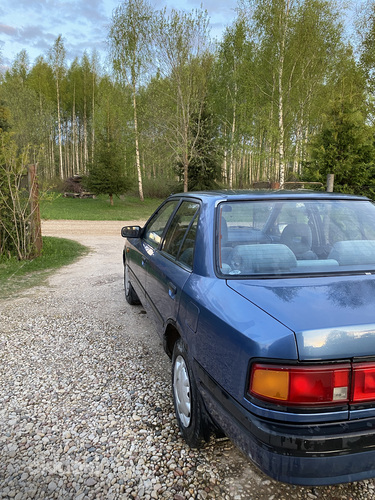Продается 1991 Mazda 323 GLX (фото #6)