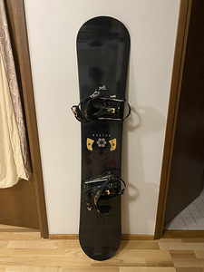 Snowboard + equipment (2 foto / 7)